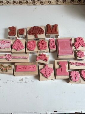 Lot of 21 rubber stamps Stampabilities, paper source, Hero arts